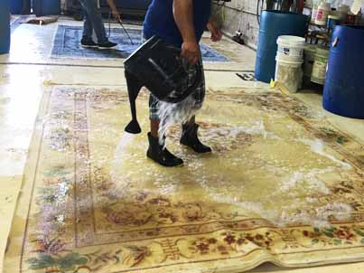 Indian Rug Dirt Cleaning